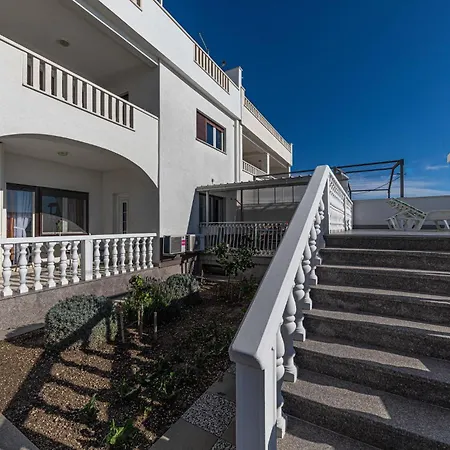 One-bedroom In Kastel Kambelovac * Kaštela